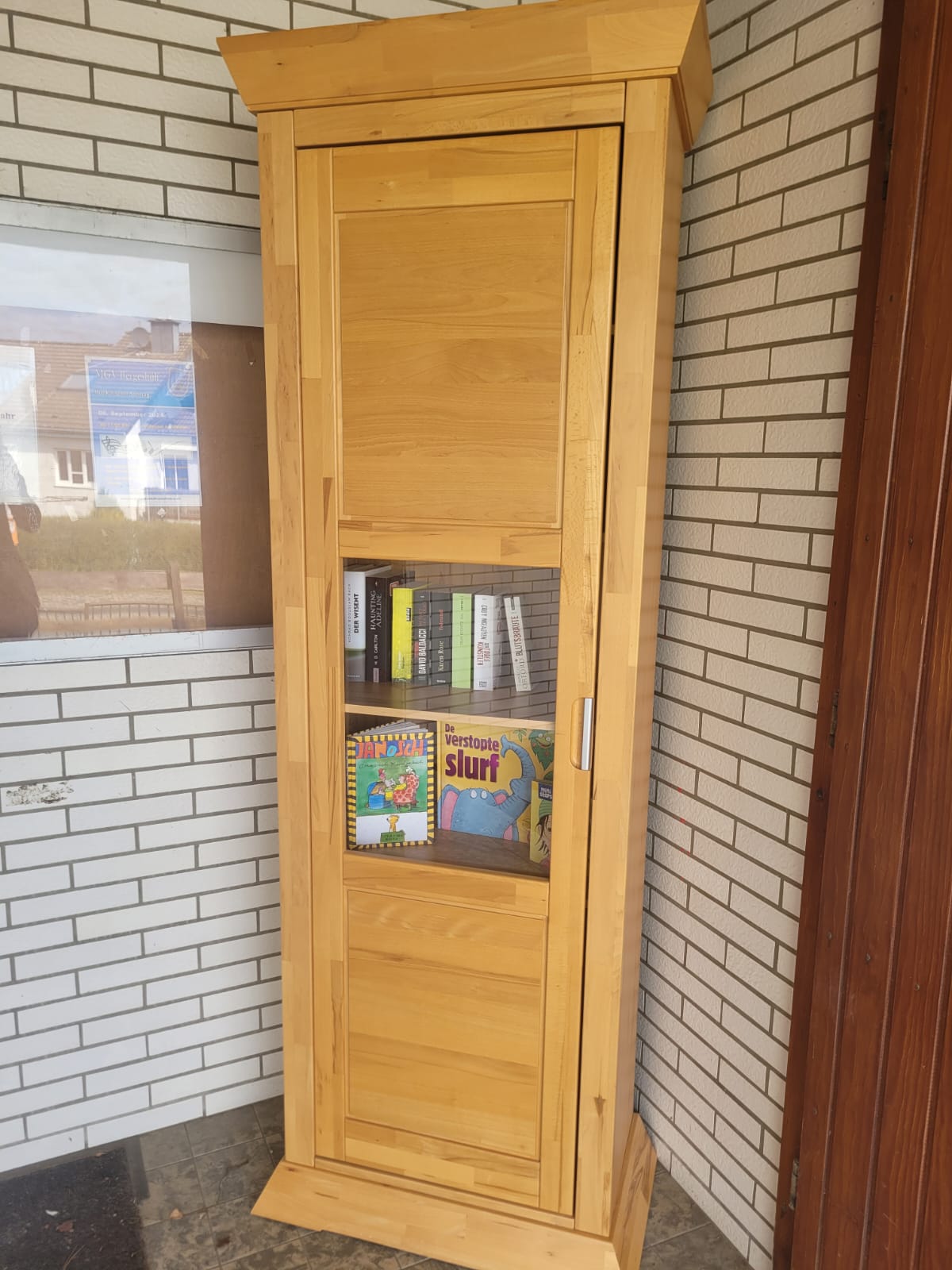 Bücherschrank in Waldbauer